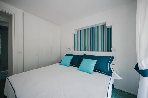 Two-Bedroom House image 10