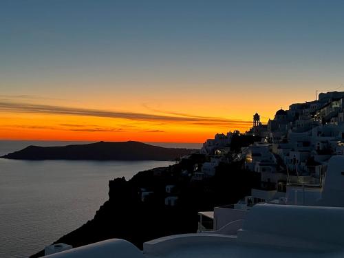 WeSense Santorini by Caldera Houses WeSense Santorini by Caldera Houses