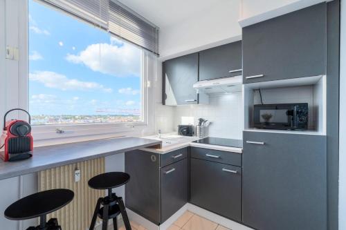 Lille Hellemmes - Nice studio with parking ! in Hellemmes