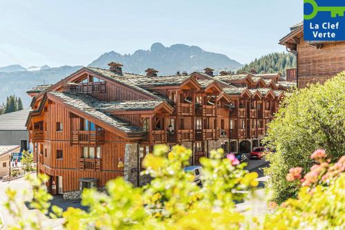 Résidence Pierre & Vacances Premium Les Chalets du Forum - Hôtel - Courchevel