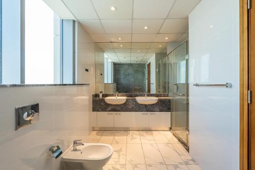 Noora Tower I Habtoor City I Spacious 3BDR plus maid room I Business Bay - image 13