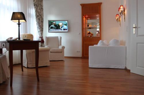 Hotel Deutscher Kaiser - image 5