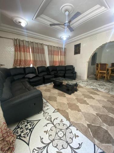 Bilik tetamu, The Girls Guest house in Yundum