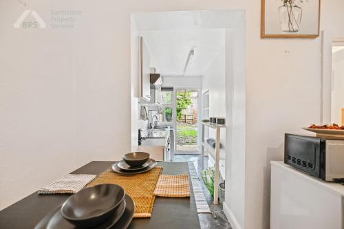 Cosy Tottenham Apartment Sleeps 4, Londra