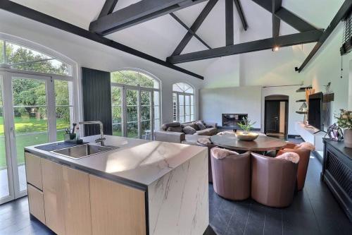 Le cosy Cottage du chêne (Le cosy Cottage du chene) in 拉恩