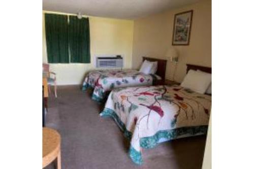 Lake Country Inn - image 9
