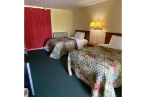 Lake Country Inn - image 13