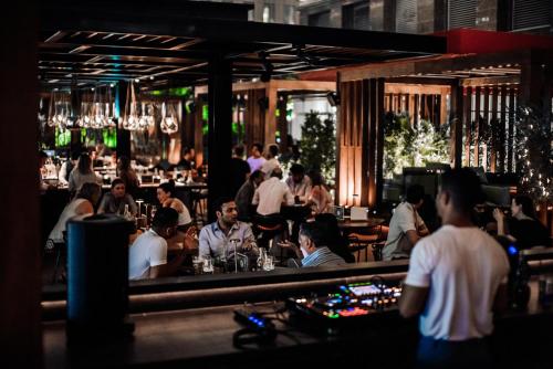 Ritz Carlton Residences DIFC Downtown Dubai, Dubaj (zdjęcie 8)