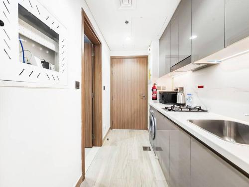 Studio with Modern Luxury Living in Meydan - image 5