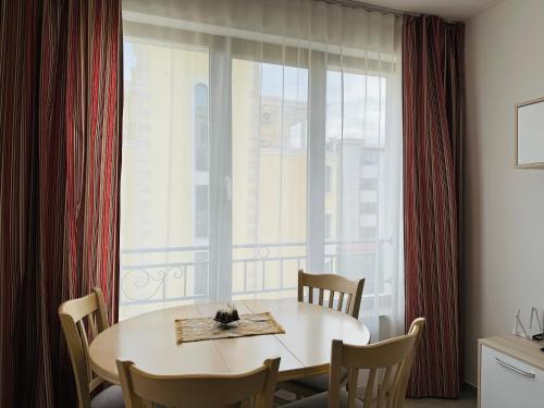 One-Bedroom Apartment image 10