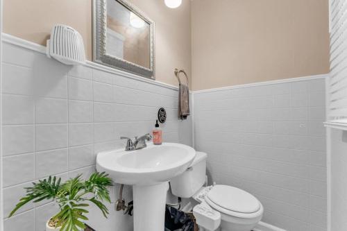 Central Falls Hideaway in Cuyahoga Falls, USA