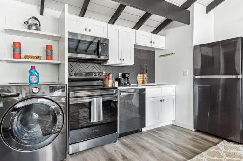 Konyha, Private Studio Oasis with Nature at Your Doorstep in Thousand Oaks
