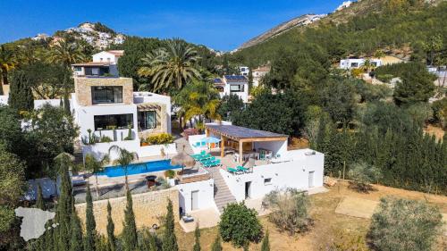 Villa with Private Pool image 7