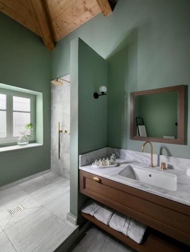 Stunning Athens Apartment | 1 Bedroom | Apartment Juvia | Athinaidos - image 3