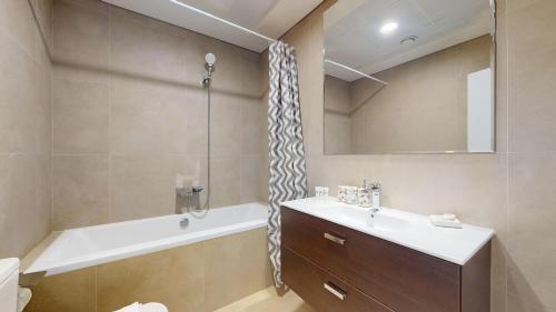 Primestay - Stunning Ocean View 2BR With New Furnishings - Marina Arcade - image 7