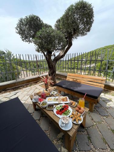 Ambiente nas Imediações, Grey Escape Apartments in Hraiche