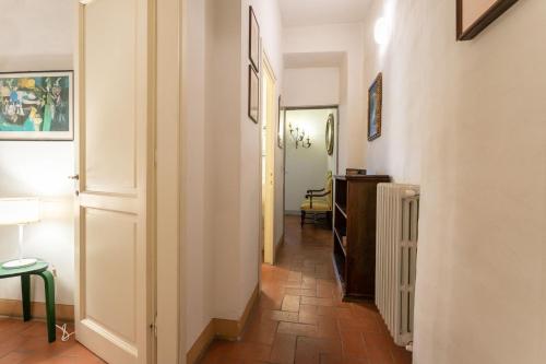 Santa Croce Dante's View Apartment with Terrace by Halldis - image 14