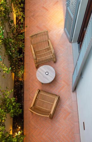 This Time Tomorrow in Florence