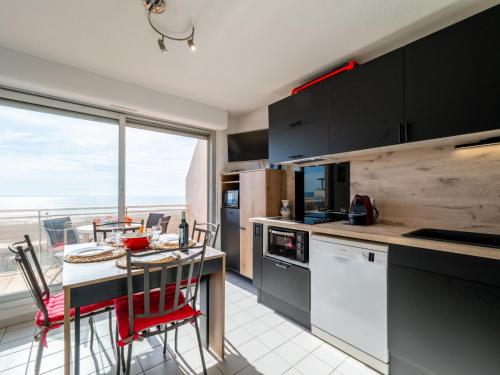 Apartment Les Terrasses du Levant by Interhome