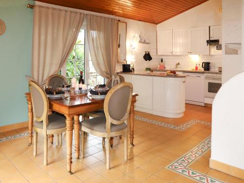 Holiday Home Le Mas Saphir by Interhome