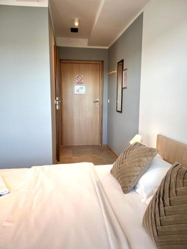 3 Budget Stay Apartments