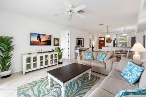 Fairway Villas Waikoloa J21 - Tap to explore photos