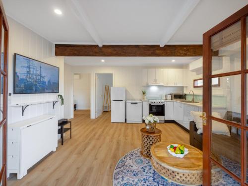 Serene 3 Bedroom Inner City Retreat Highgate Hill