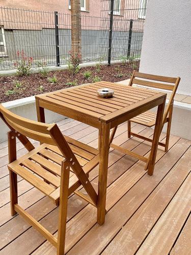 Apartment with Terrace image 7