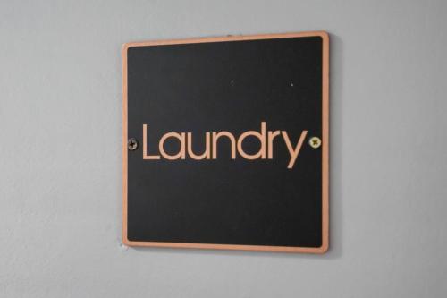 Crystal City Boutique Flats 2BR - Free Parking 204