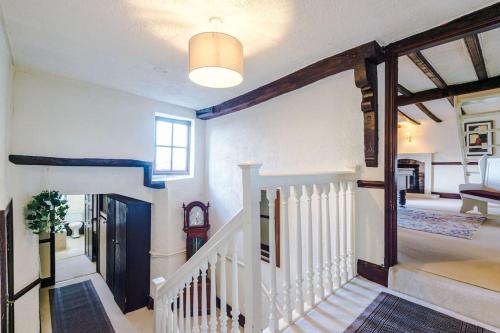 Spacious 5BR Home w/Game Room in Ruthin