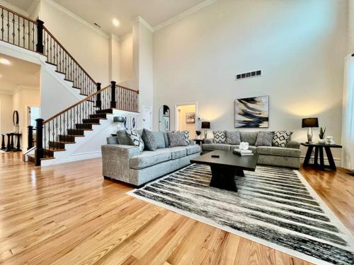 NEW, big, beautiful, Executive Home Liberty Twp in Middletown, USA