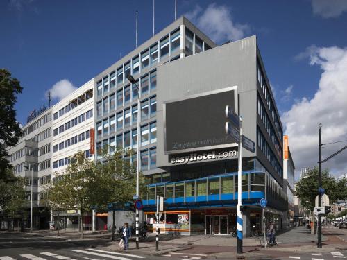 . easyHotel Rotterdam City Centre