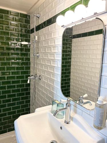 The Originals Boutique Hôtel La Tour Intendance Bordeaux (Qualys-Hotel) - image 6