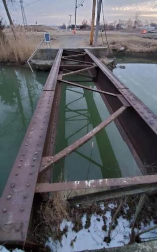 Part of Mini-Mansion, private, 3 story Lake Erie views