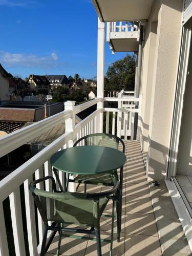 CABOURG - 2 PIÈCES avec Balcon et parking- Hyper Centre et Plage - Location saisonnière - Cabourg