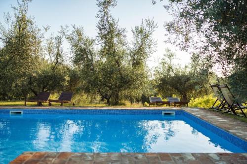Schöne Ferienwohnung in Pesaro mit gemeinsamem Pool und Grill