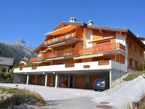 Apartment Caroubier 6 by Interhome in Ovronnaz, Schweiz