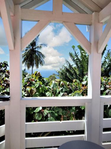 View, Studio lumineux avec vue sur la mer a Baillif – 45 m² + Terrasse in Baillif