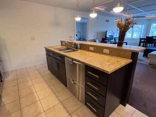 Third Floor Suite with lots of amenties in Traverse City, USA