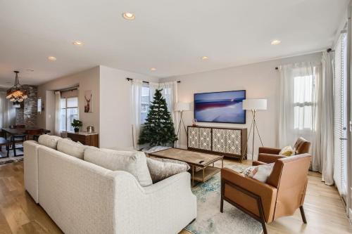 Luxury Highland Home I Sleeps 10 I 5-star Area in Denver, USA