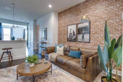 LOFTS AT 30TH - URBAN CITYSCAPE - MINS TO BROADWAY in Nashville, USA