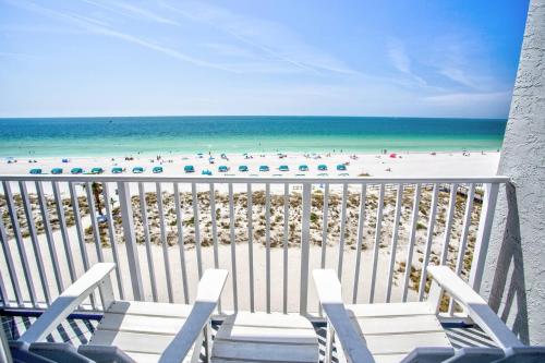 607 - Island Inn - image 17