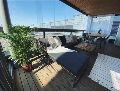 2ndhomes Luxury 2BR Rooftop Terrace Apartment with Sauna in Kamppi Center