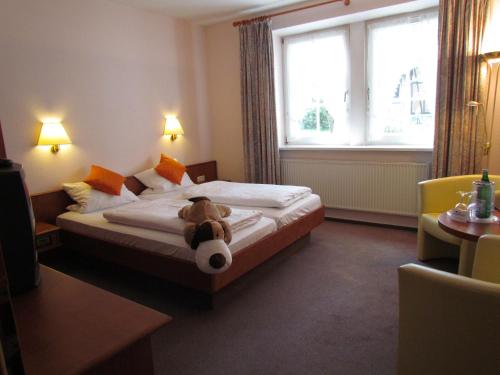 1 queen bed