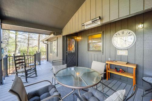 Rustic Newland Cabin with Deck By Lake and Trails! in Newland, USA