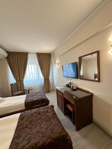 Hotel Ana - image 10