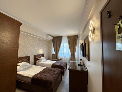 Hotel Ana - image 8