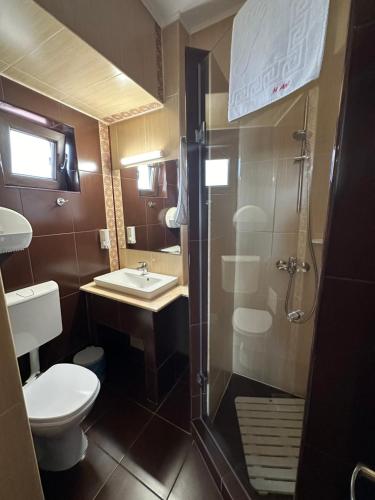 Hotel Ana - image 7