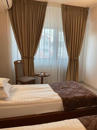 Hotel Ana - image 12