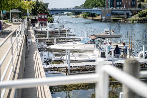 Manistee Inn & Marina - image 8